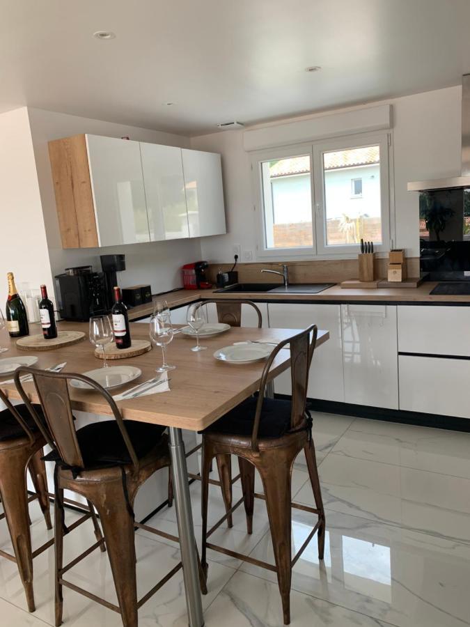 Maison Au Calme Avec Piscine Riviere-Saas-et-Gourby Екстериор снимка