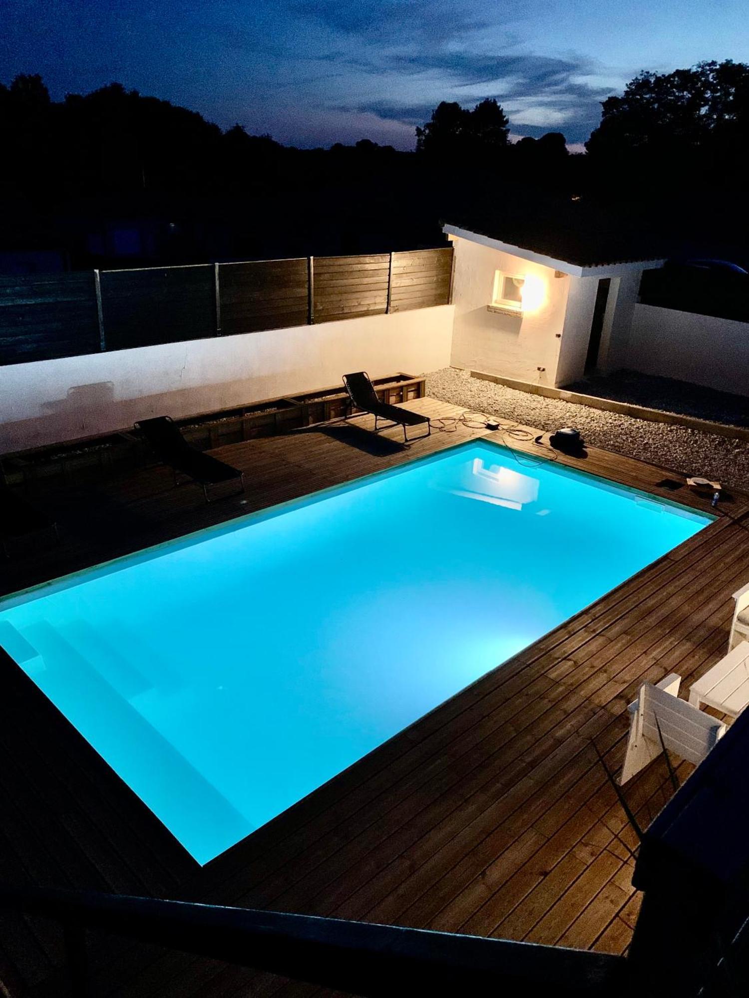 Maison Au Calme Avec Piscine Riviere-Saas-et-Gourby Екстериор снимка